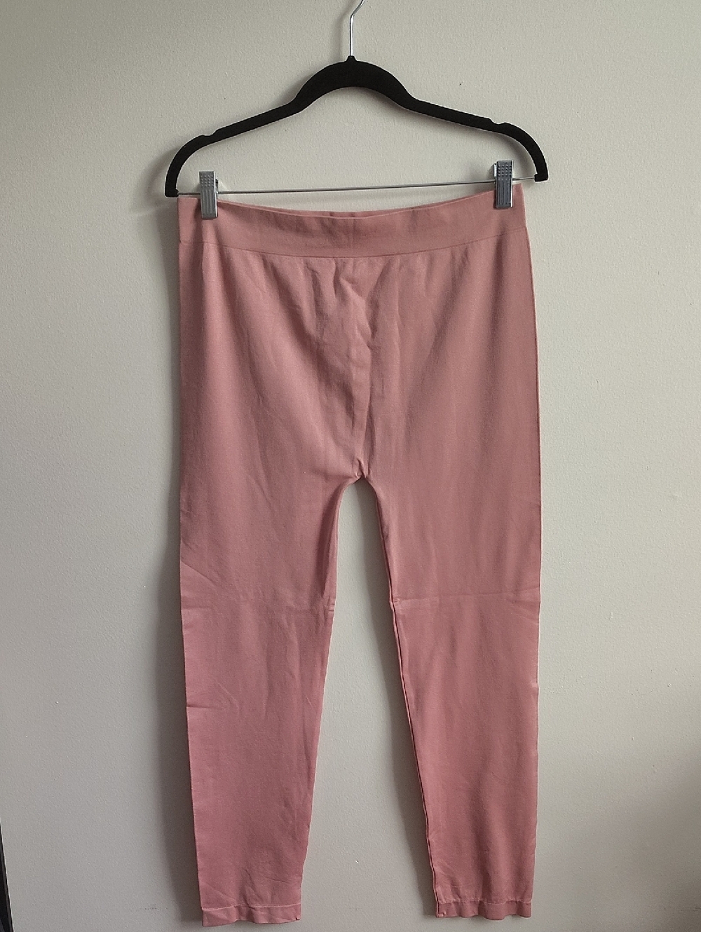 Zenana Outfitters Dusty Pink Seamless Leggings | Stretch Non-See Through - Picture 3 of 3